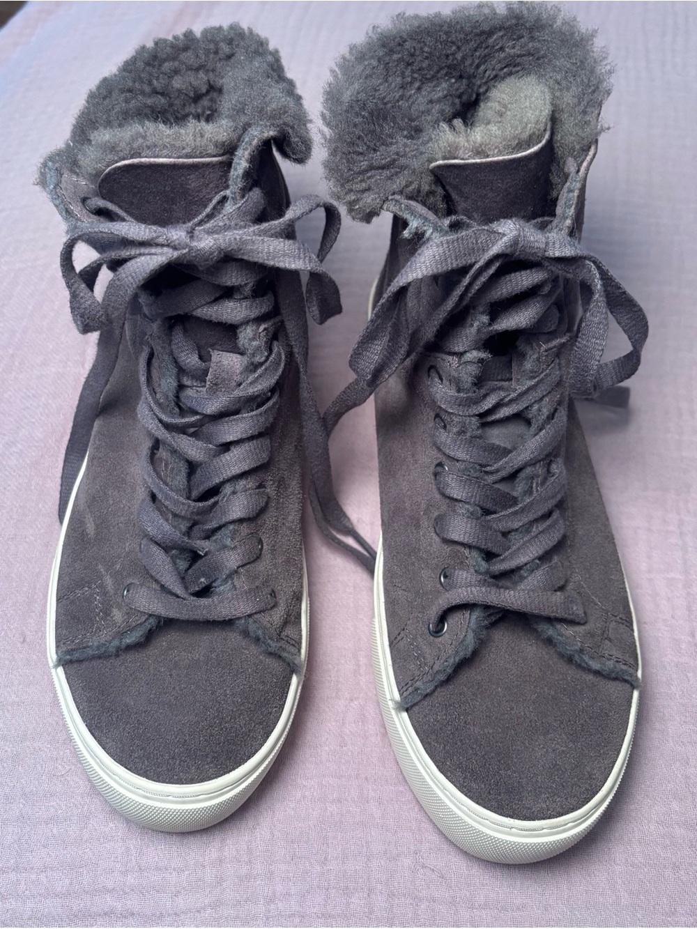UGG High Top Lined Boots Size 7.5